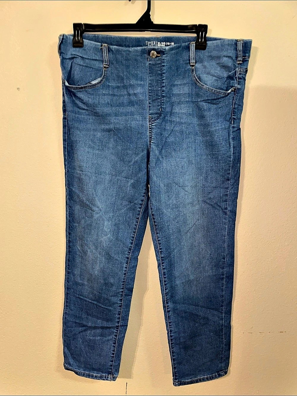 Women's Mid Rise Relaxed Pull On jeans